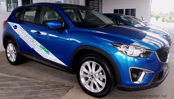 mazda skyactiv suv blau