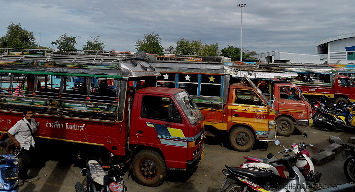 busbahnhof phibun bild