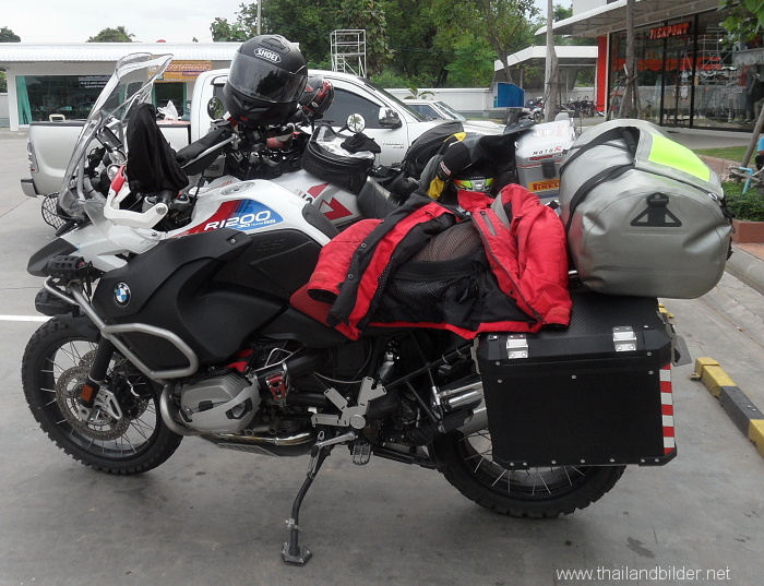 Bild Bikes BMW Tourenmaschine mit transportboxen china
